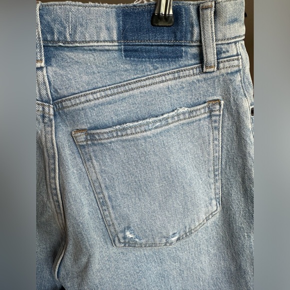 NWT Abercrombie & Fitch, 90’s Straight Ultra High Rise Jeans, Size 8, 29W XS. - Picture 2 of 9